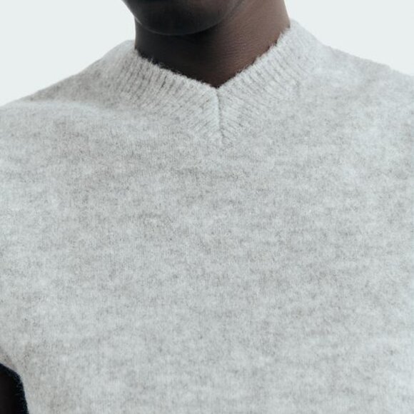 ZARA SOFT KNIT VEST - Picture 4 of 7